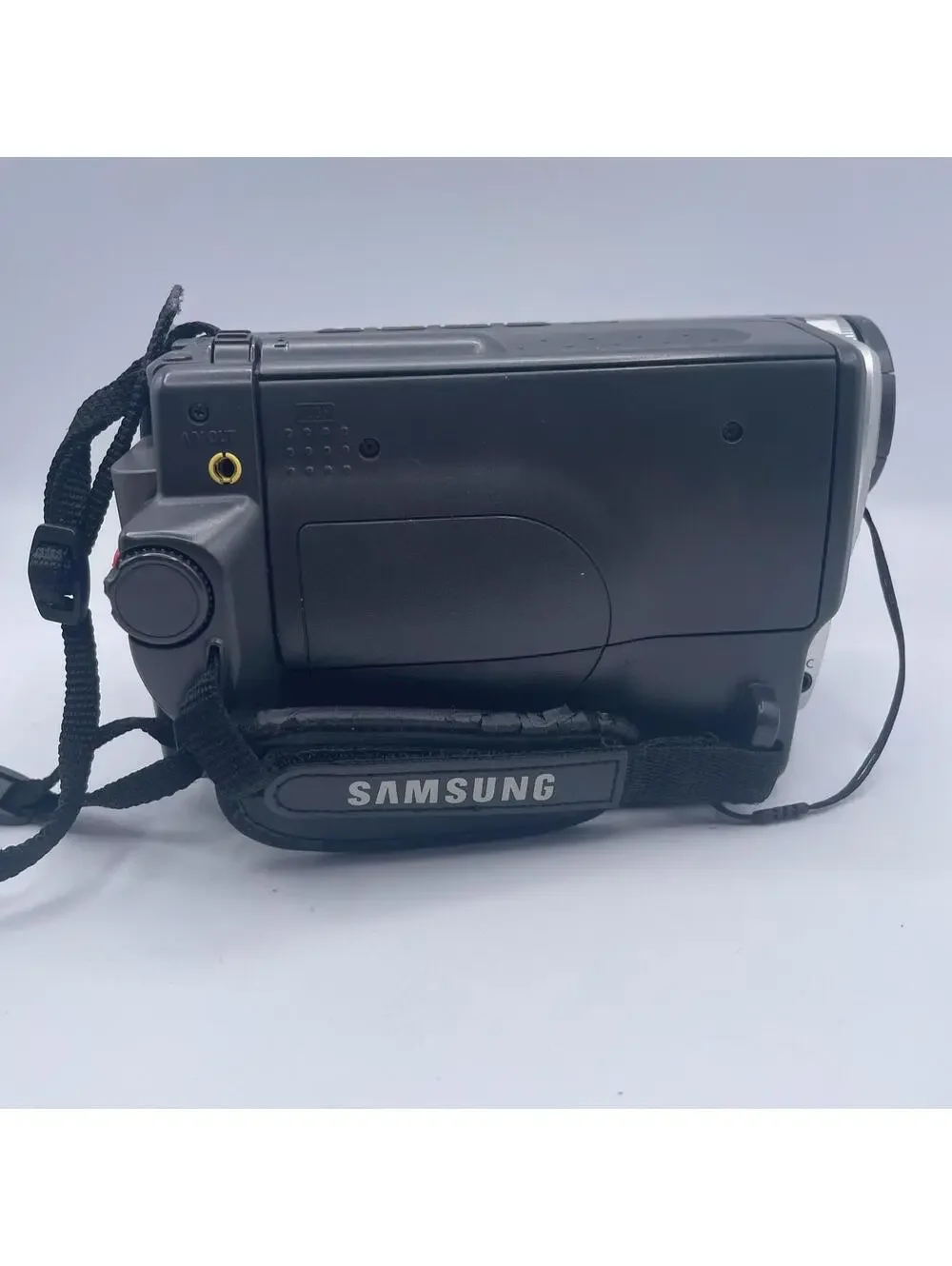 Samsung SCL906 Hi8 NTSC 8mm Camcorder W/O Charger! Parts Only Untested